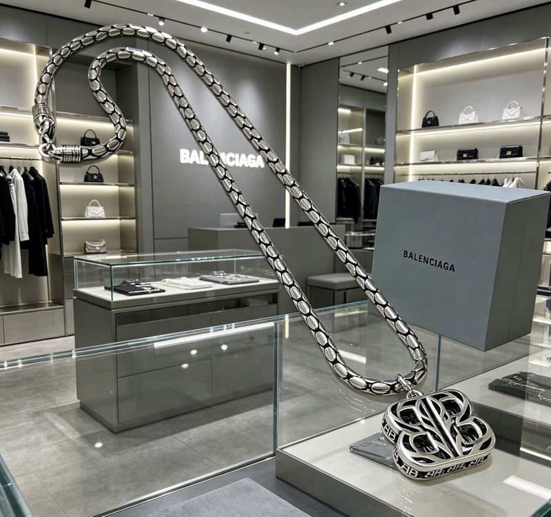 Balenciaga Necklace 06yxs50